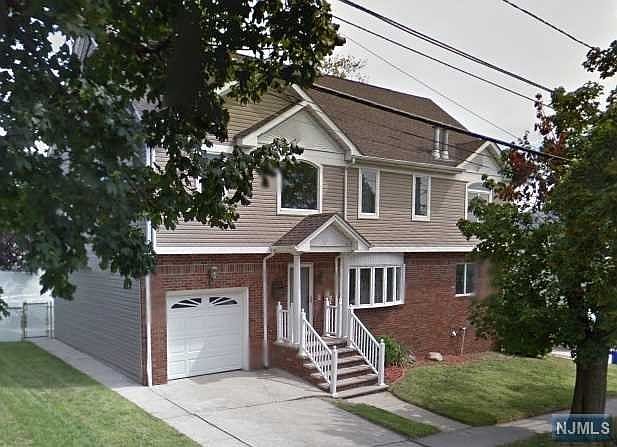 1st image of 36 Pulaski Dr