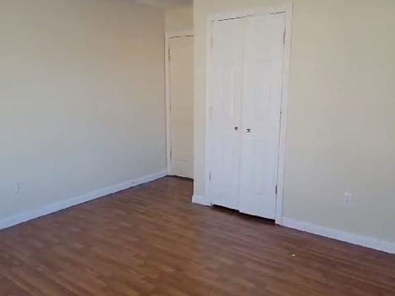 5th image of 327 Lockwood St Unit 6