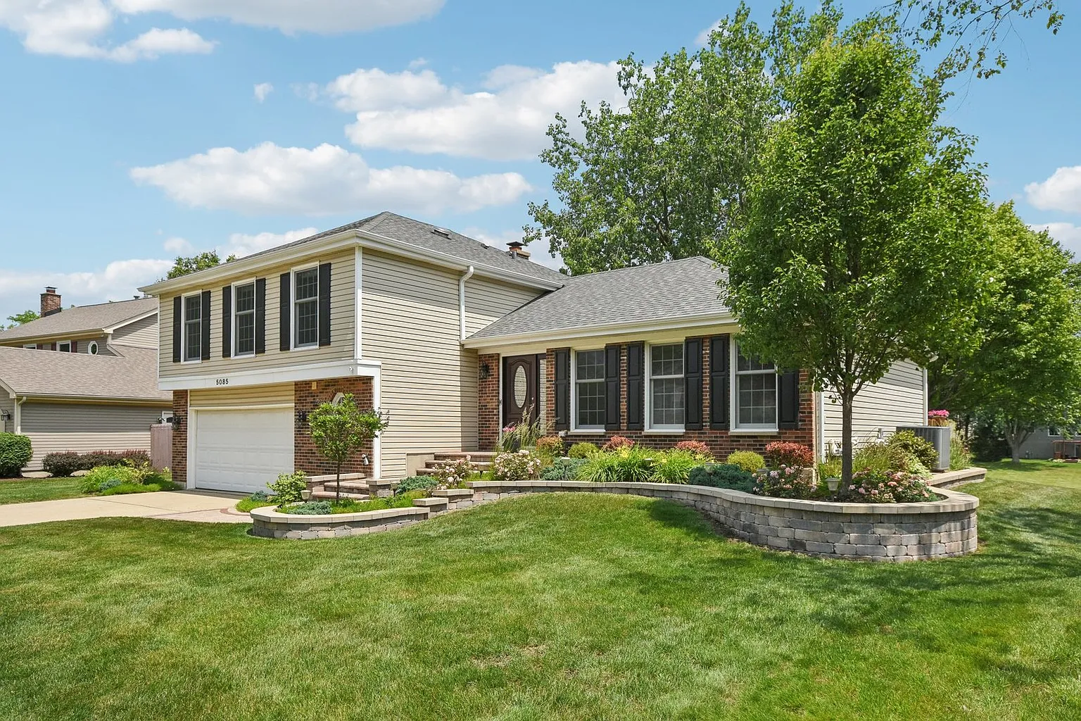 5085 Dukesberry Ln photo 1