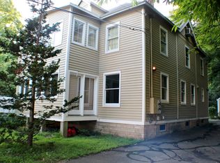 142 Portland Ave #A, Redding, CT 06896