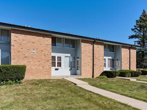 9086 North 95th STREET #D, Milwaukee, WI 53224