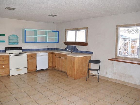 3rd image of 2117 Eton Ave SE #B