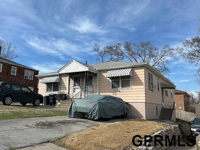 2nd image of 4726 Grant St #4728
