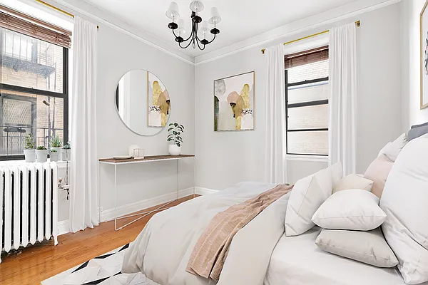 Sold by Bohemia Realty Group | media 9