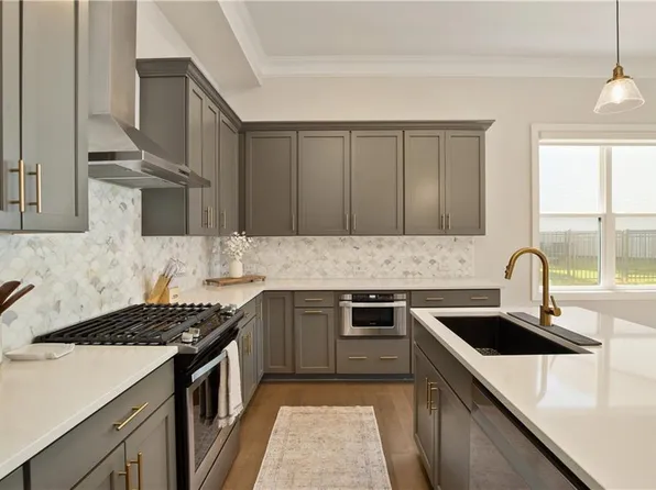 679 Stickley Oak Way, Woodstock, GA 30189