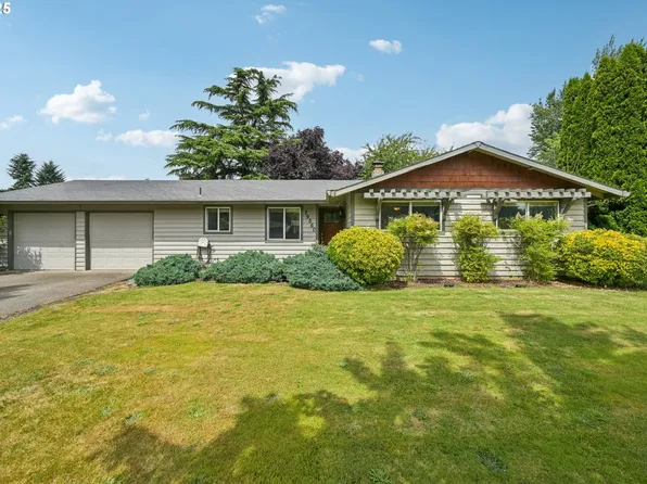 29560 SW Montebello Dr, Wilsonville, OR 97070