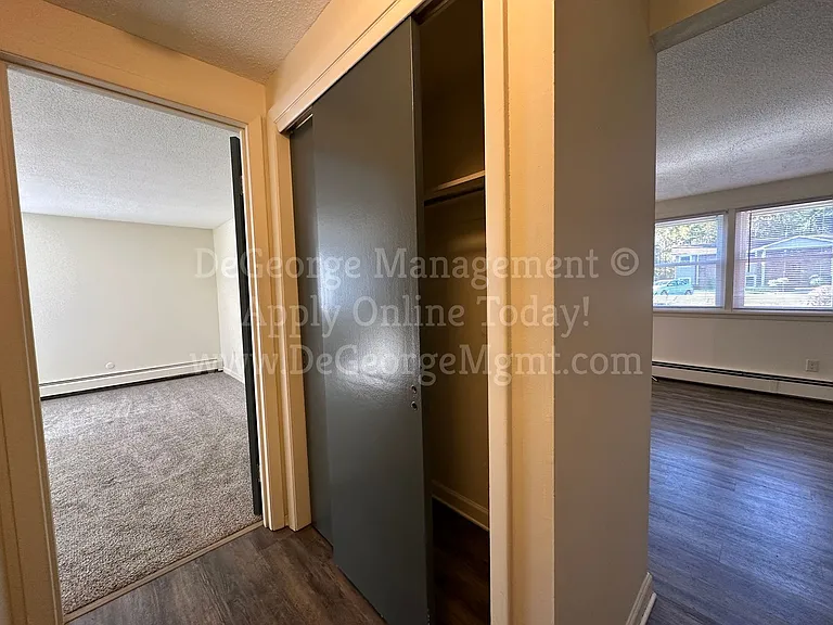 Walworth Garden Apartments — Photo 16