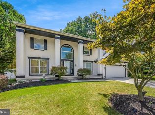 1 Radcliff Ct, Sicklerville, NJ 08081