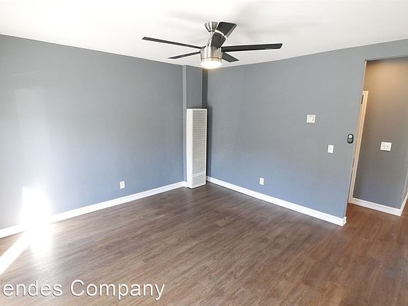 3rd image of 3859-61 47th St Front 3859