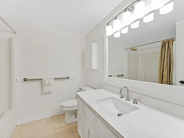10821 N Military Trl #19 — Photo 11