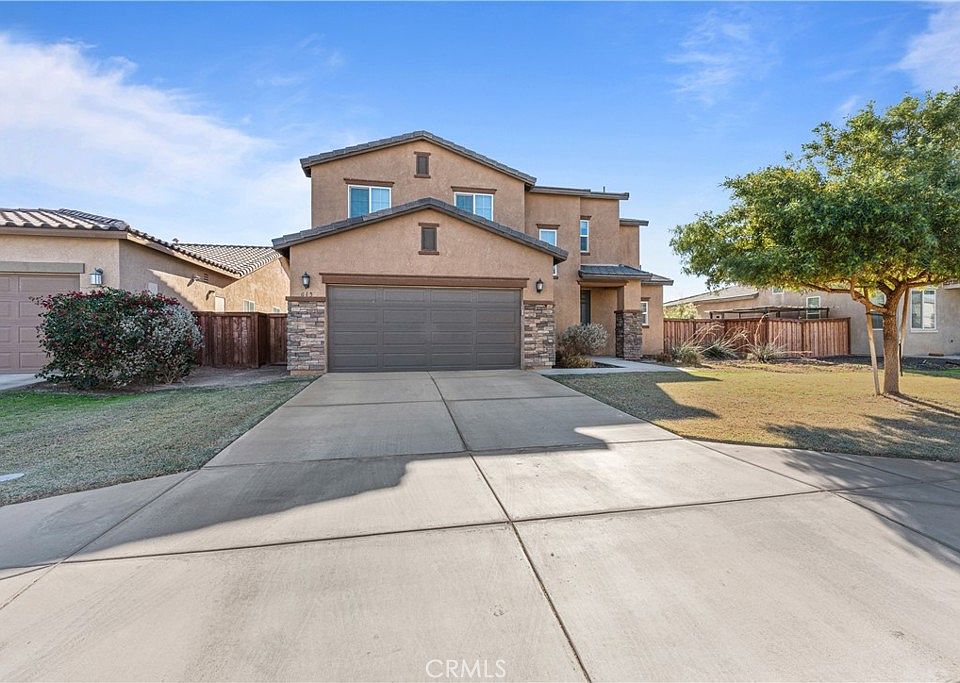 1st image of 615 Las Dunas St