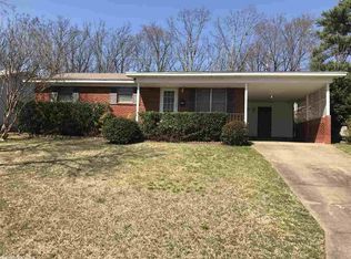 9902 Brooks Ln, Little Rock, AR 72205