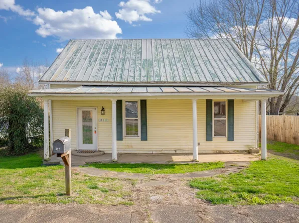 312 E 7th St, Manchester, OH 45144