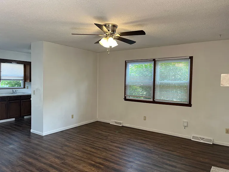 3335 E Sunset St A&B — Photo 4