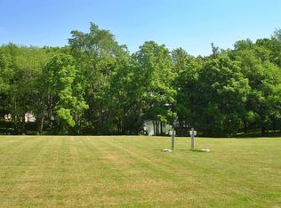 Orchard Rd, Loogootee, IN 47553