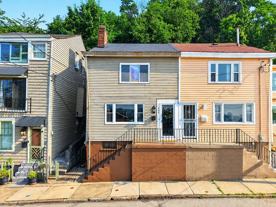 204 E Jefferson St