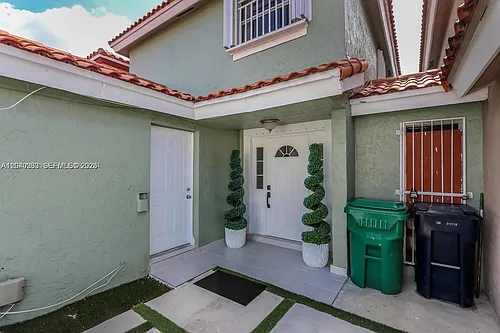 1021 SW 104th Ct #2 Photo 1 1021 SW 104th Ct #2 Photo 1