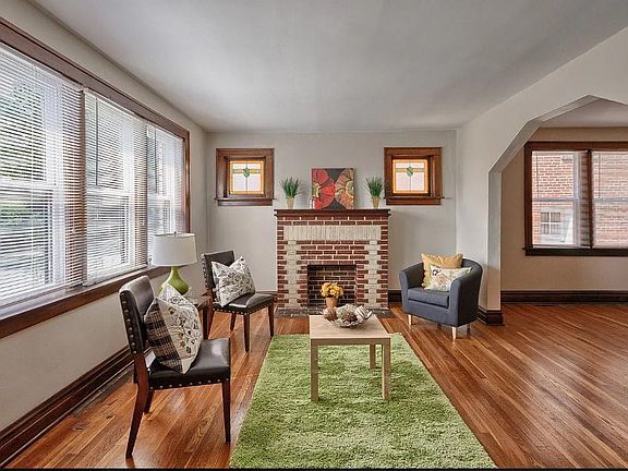 3rd image of 1210 Woodland Dr #1