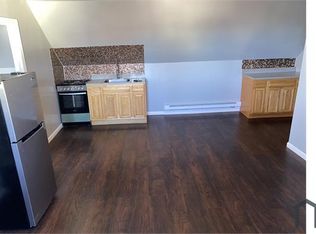 553 S 10th St #3, Newark, NJ 07103