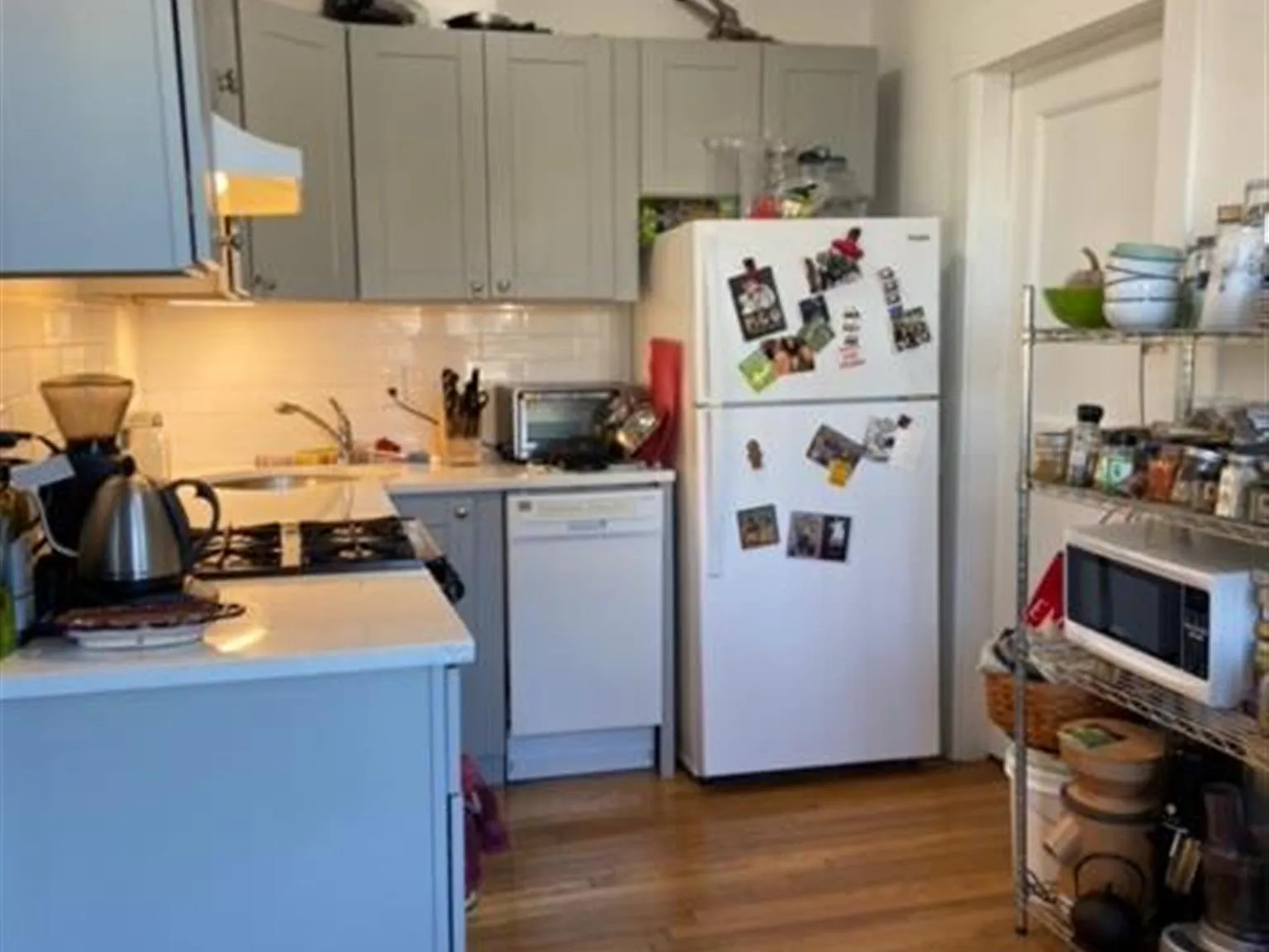 2 bed, 772 sqft, $3,000 — Photo 3