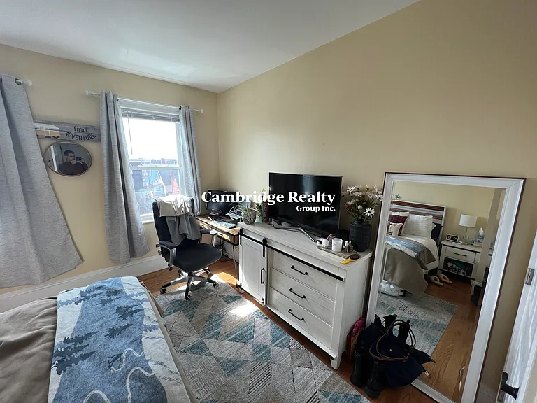 48-50 Lowell St #2T — Photo 16