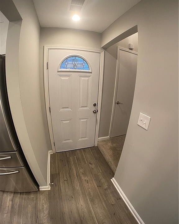 1st image of 4406 Idlewood Ln