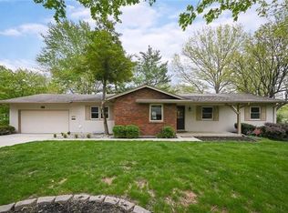 9727 Aberdeen Dr, Leawood, KS 66206