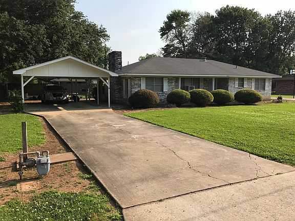 2nd image of 271 Carol St