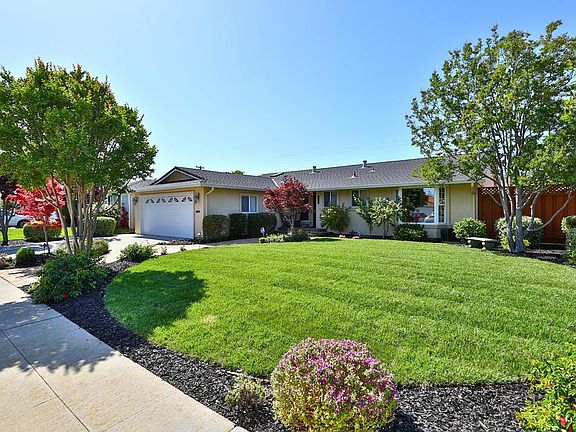 5th image of 1565 Trevor Dr
