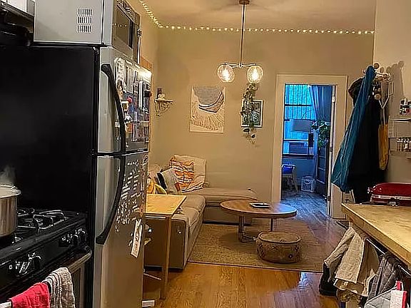 3rd image of 270 Himrod St APT 2R