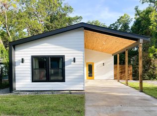 610 E 8th St, Bonham, TX 75418