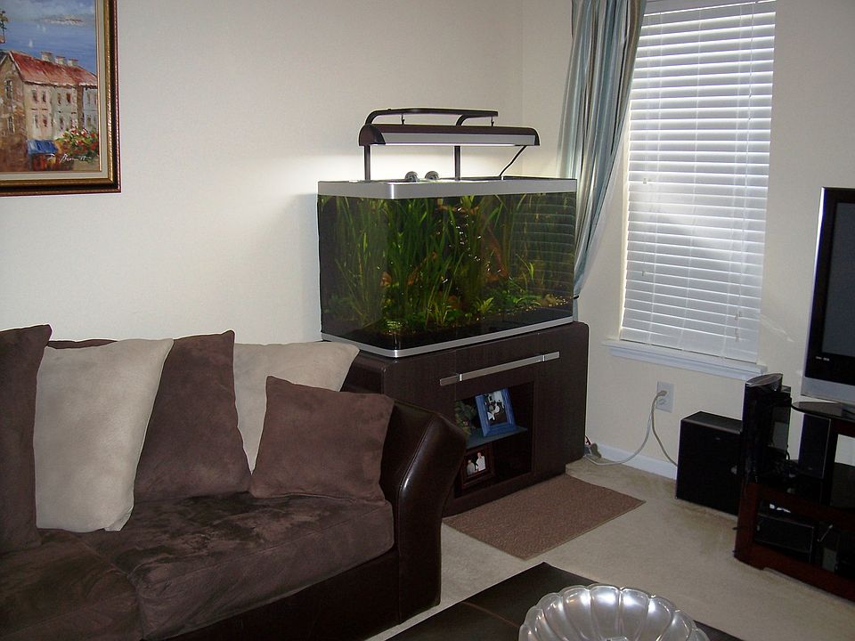 2nd image of 480 Delta Dr