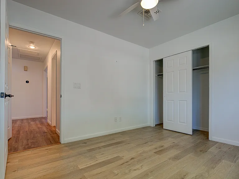 1945 E Velvet Dr — Photo 29