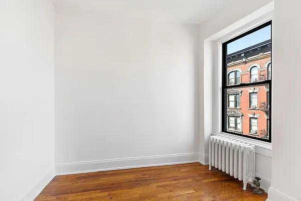 Rented by Compass | media 13