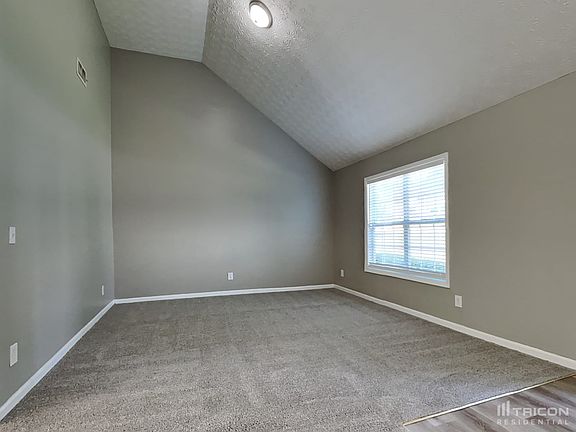 3rd image of 2095 Pleasant Hollow Dr
