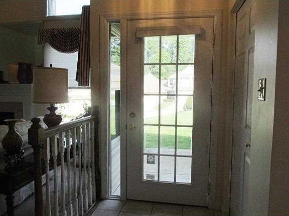 3rd image of 2204 Hunt Club Dr