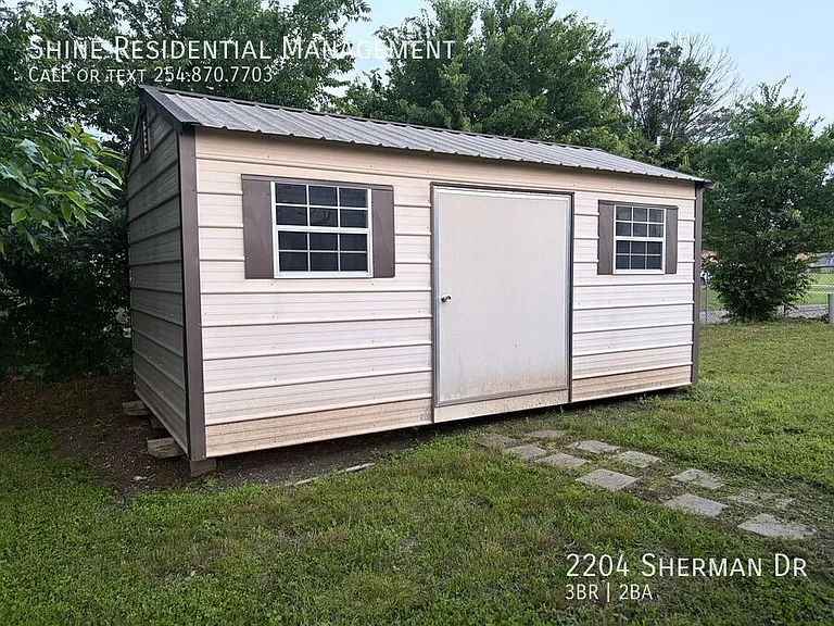 2204 Sherman Dr — Photo 22