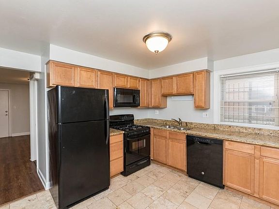 5th image of 4540 N Wolcott Ave #412