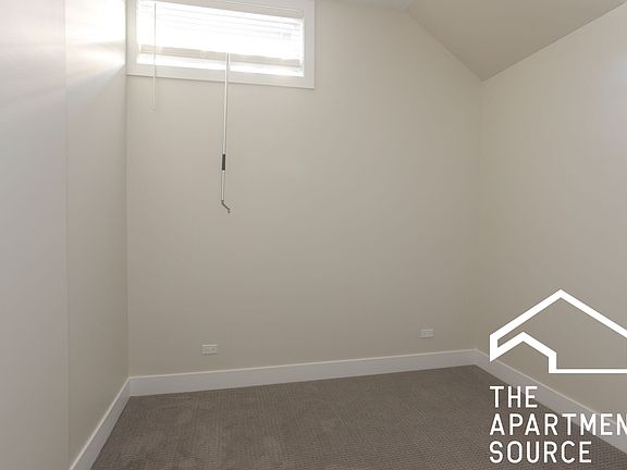 3rd image of 1405 W Belden Ave #1