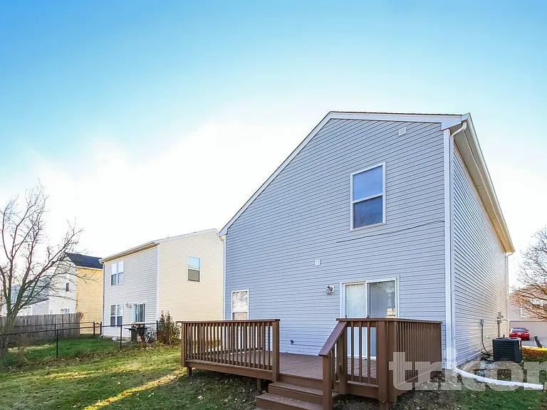 4475 Connaught East Dr — Photo 14