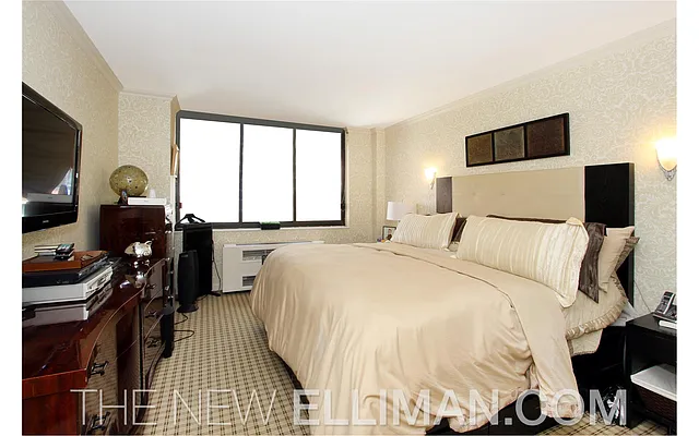 Sold by Douglas Elliman | media 2