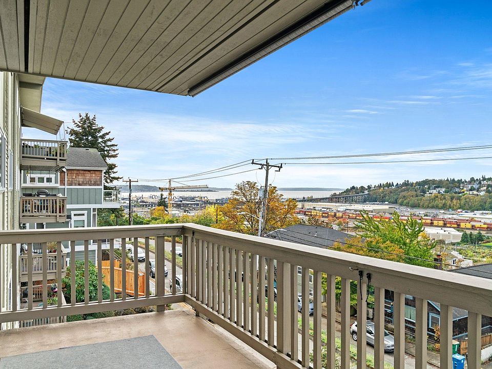 1st image of 2552 14th Ave W APT 301
