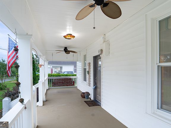 4th image of 1815 Pickens St