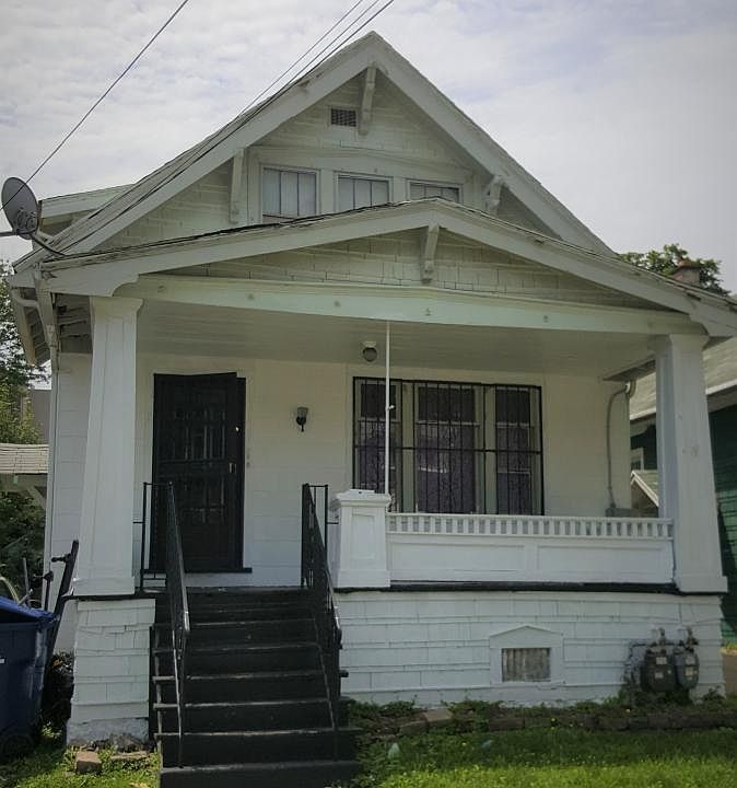1st image of 114 Deerfield Ave