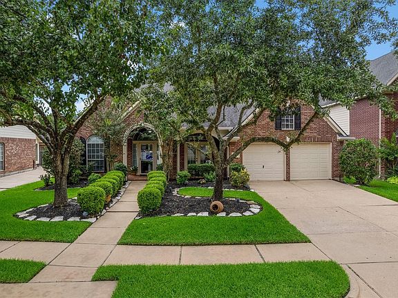 3rd image of 9406 Lochflora Dr