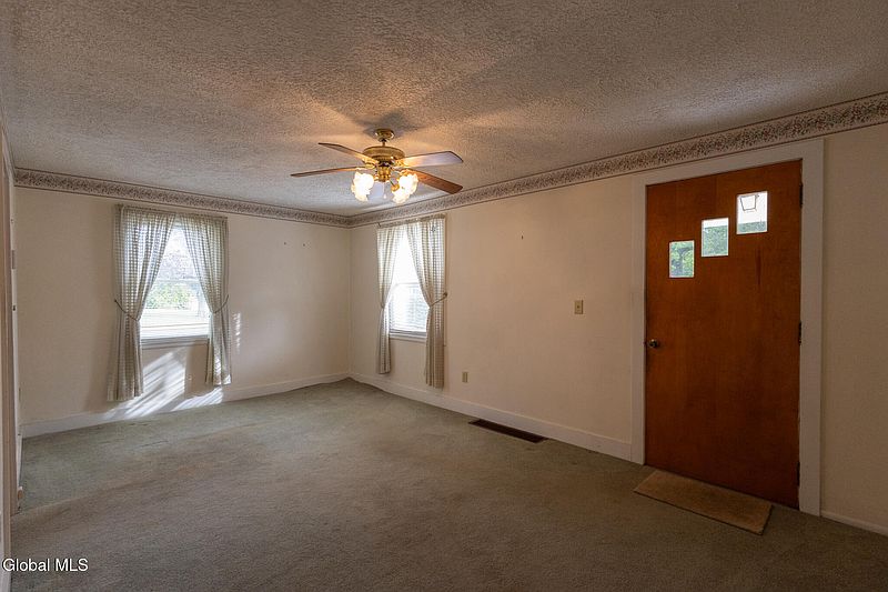 5th image of 27 Thomas Street