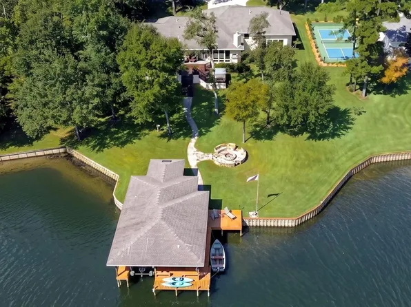 20341 Bay Hill Rd, Huntsville, TX 77320