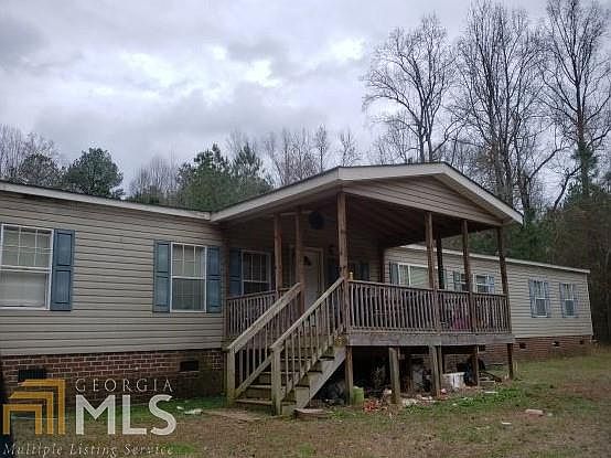 2nd image of 290 Hightower Trl