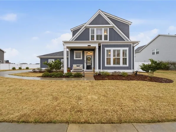 419 Campus Dr, Moyock, NC 27958