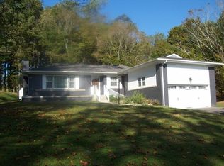 1114 Prater Ln, Marion, VA 24354